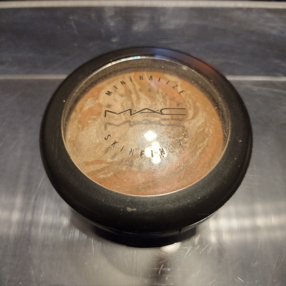 MAC Cosmetics Mineralize Skinfinish - Multi-Color